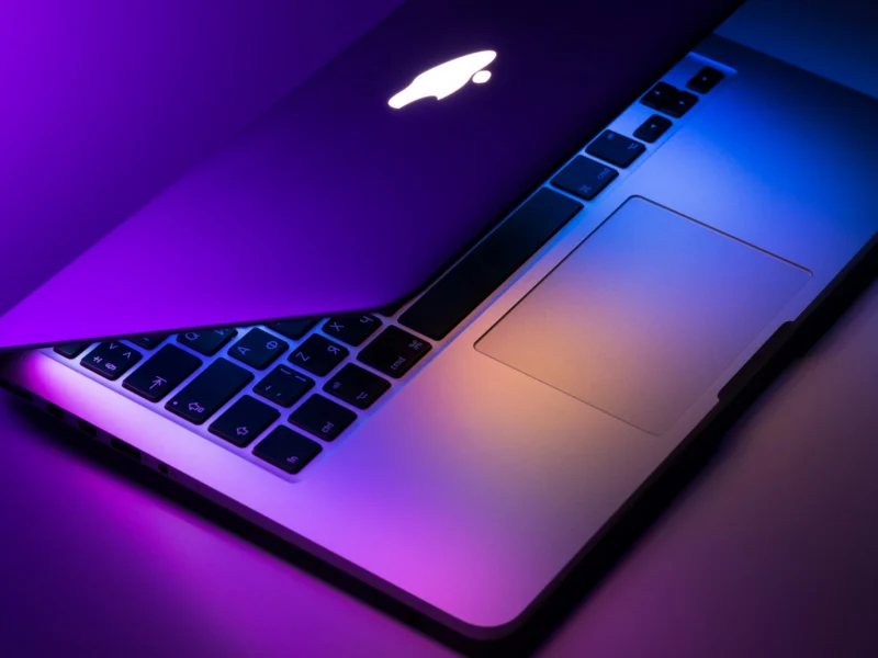 MacBook Pro M4 Creator Bundle